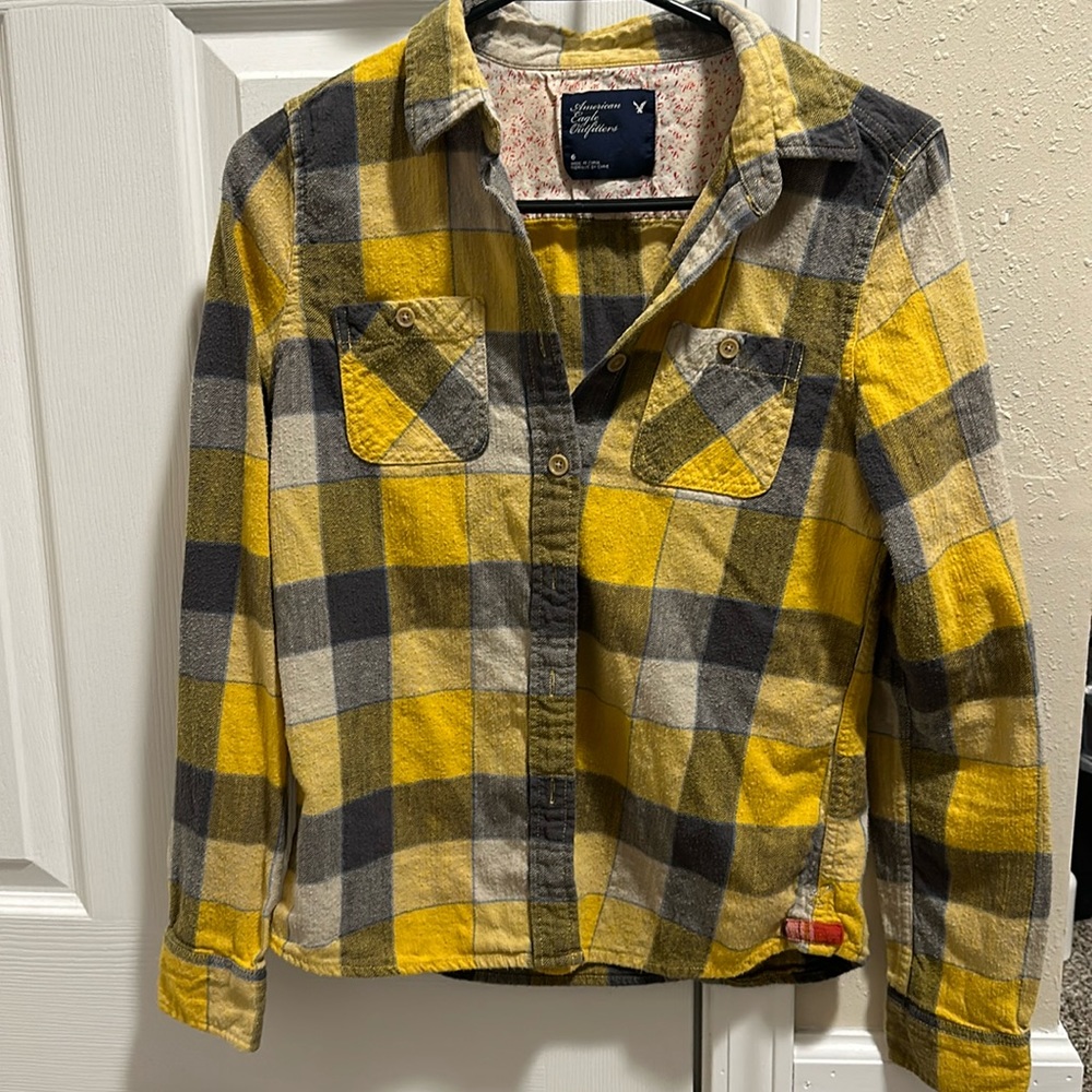 AE button up